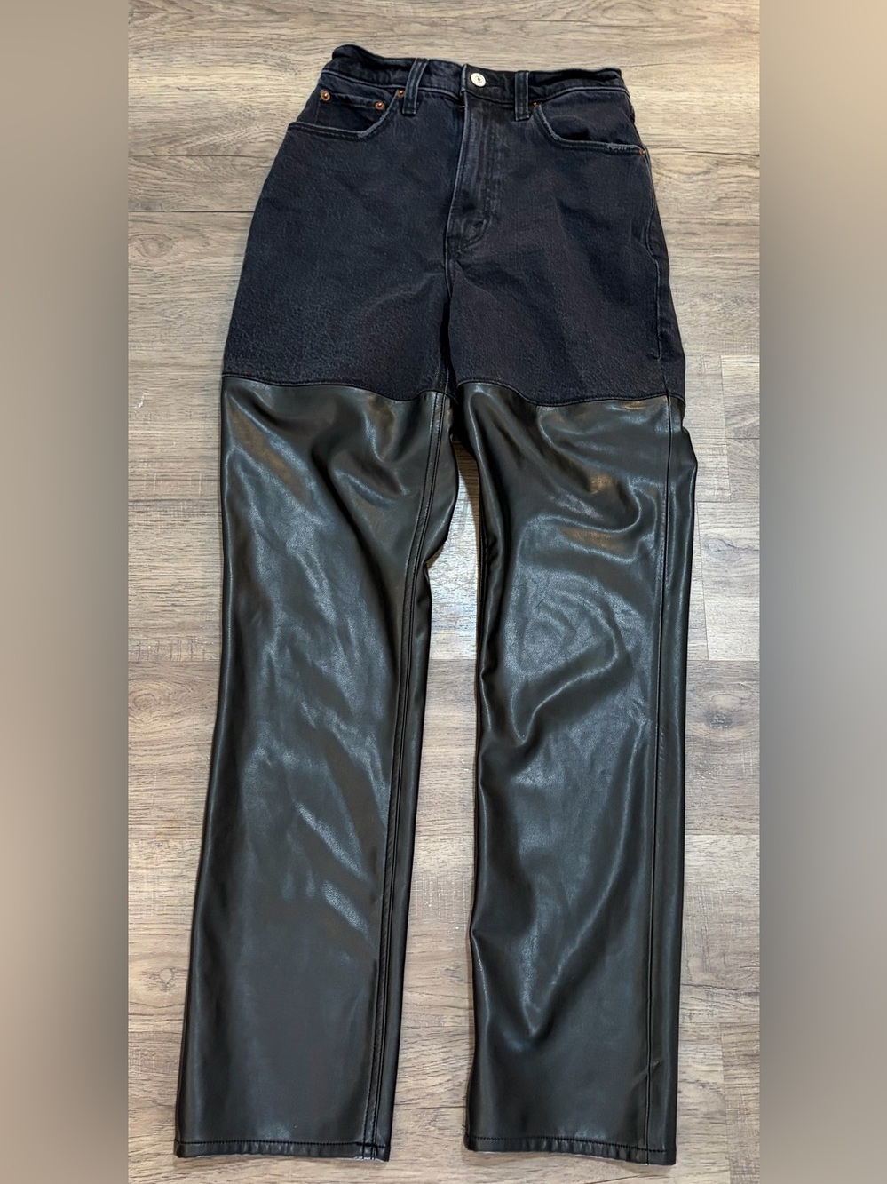 Abercrombie & Fitch Curve Love 90’s Straight Ultra High-Rise Faux Leather Jeans